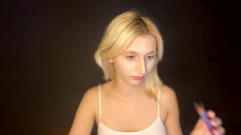 Leya online show from 11.26.25