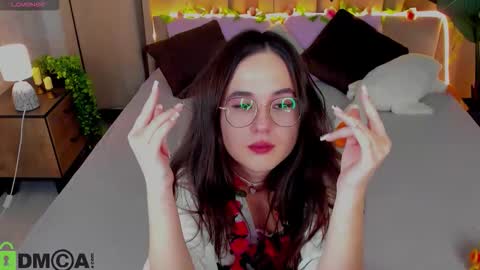 Snapshot of leylamirage chatting on 02.12.26 leylamirage online show from 02.12.26