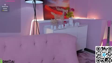 Snapshot of leylamirage chatting on 03.15.26 leylamirage online show from 03.15.26