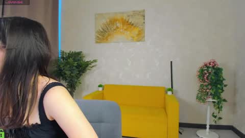 Snapshot of leylamirage chatting on 03.30.26 leylamirage online show from 03.30.26