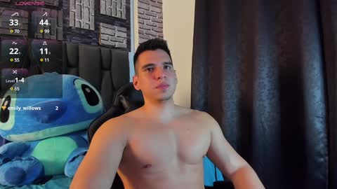 L E Y T O N online show from 12.05.24