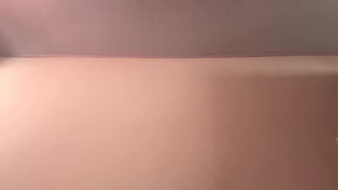 Snapshot of lezie_1 chatting on 12.17.25 lezie_1 online show from 12.17.25