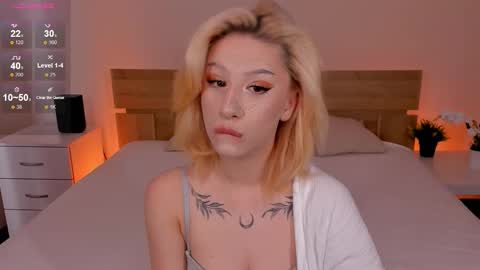 Lisa online show from 09.17.25