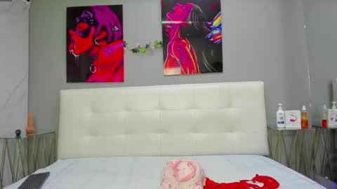 Snapshot of lia78couple chatting on 06.06.26 lia78couple online show from 06.06.26
