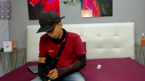 Snapshot of lia78couple chatting on 06.15.26 lia78couple online show from 06.15.26