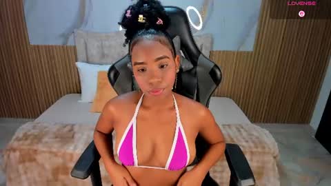 Snapshot of lia_16_ chatting on 07.24.26 lia_16_ online show from 07.24.26