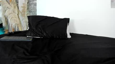 Lia James online show from 03.07.26