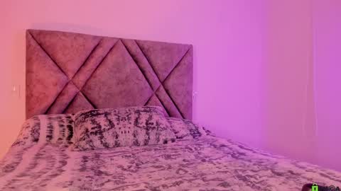 Snapshot of lia__summer chatting on 02.12.25 lia__summer online show from 02.12.25