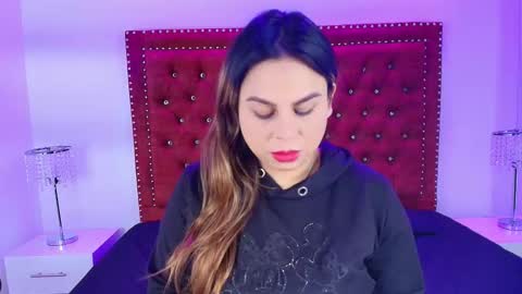 Snapshot of lia_adamsss chatting on 09.29.25 Lia online show from 09.29.25