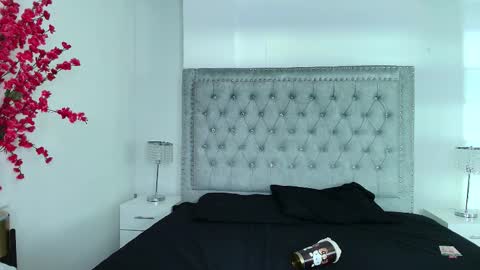 Snapshot of lia_adamsss chatting on 11.13.25 Lia online show from 11.13.25