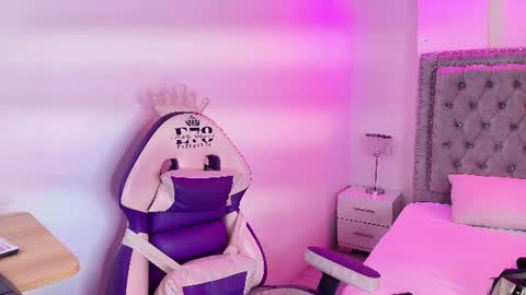 Lia  online show from 06.12.26