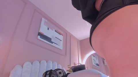 Snapshot of lia_ass chatting on 03.04.25 Liss 3 online show from 03.04.25