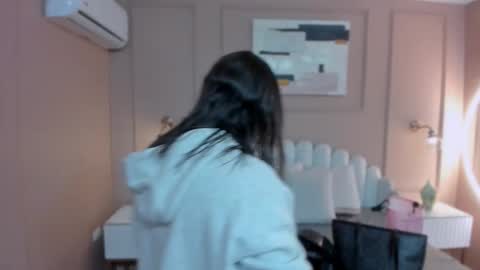 Snapshot of lia_ass chatting on 12.16.25 Liss 3 online show from 12.16.25