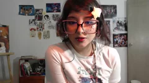 Lia online show from 04.28.26