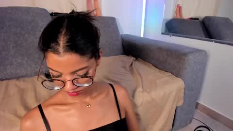 Lia online show from 02.04.25