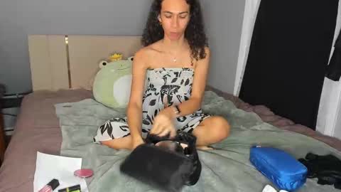 Kabroncita online show from 11.17.25