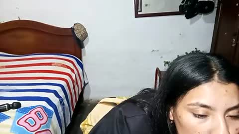 Snapshot of lia_hottie chatting on 06.25.26 Lia online show from 06.25.26