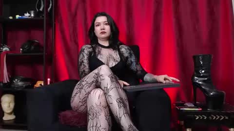 . online show from 05.04.26