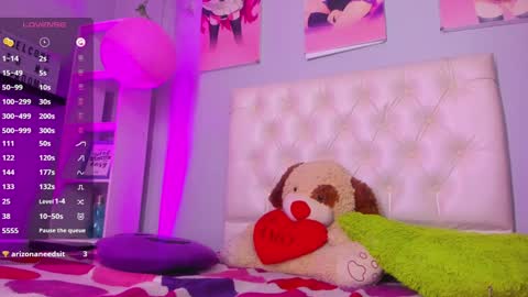 Snapshot of lia_keen chatting on 01.28.25 lia online show from 01.28.25