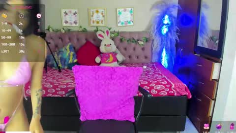 Snapshot of lia_keen chatting on 02.11.25 lia online show from 02.11.25