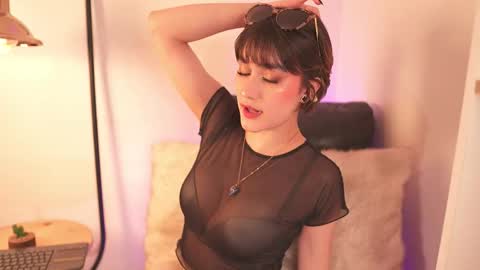 Snapshot of lia_mackenzie chatting on 01.07.26 liaa online show from 01.07.26