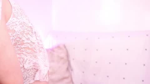 Snapshot of lia_mackenzie chatting on 02.20.26 liaa online show from 02.20.26