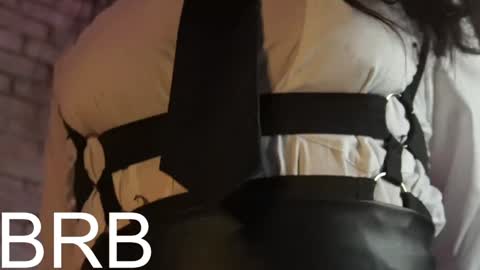 Liana online show from 12.22.24