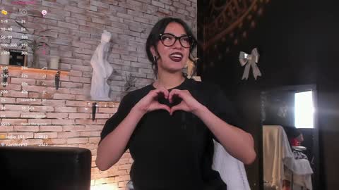 Liana online show from 12.22.24