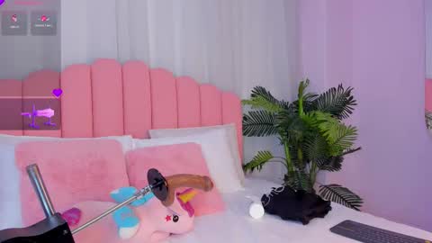 lia_queen18 online show from 09.23.25