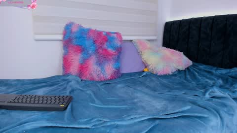 Little Queen Lia  online show from 02.06.25