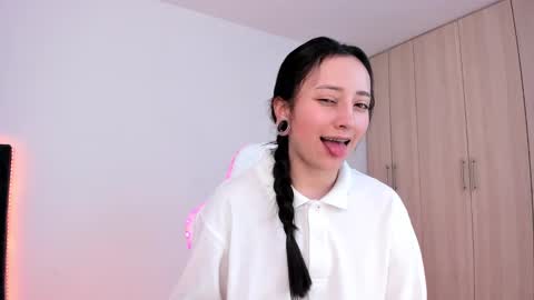 Little Queen Lia  online show from 03.01.25