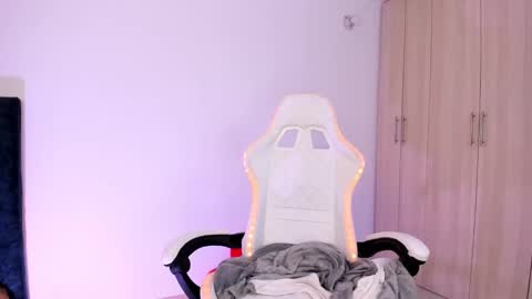 Little Queen Lia  online show from 03.05.25