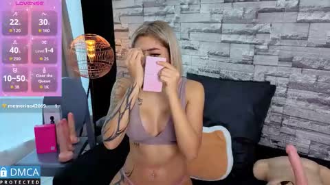 lia summer1 online show from 11.28.25