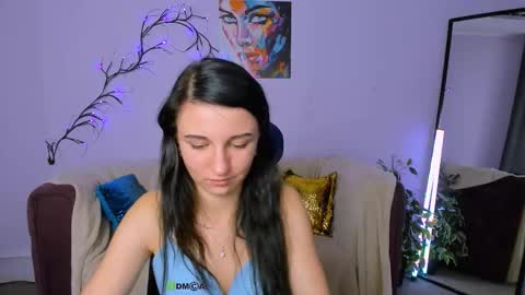 Snapshot of lia_sunset chatting on 09.15.25 Lia online show from 09.15.25