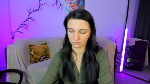 Snapshot of lia_sunset chatting on 09.17.25 Lia online show from 09.17.25