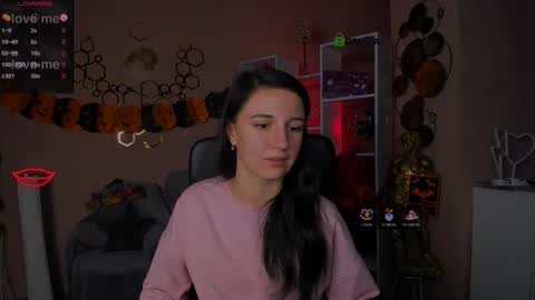 Snapshot of lia_sunset chatting on 10.24.25 Lia online show from 10.24.25