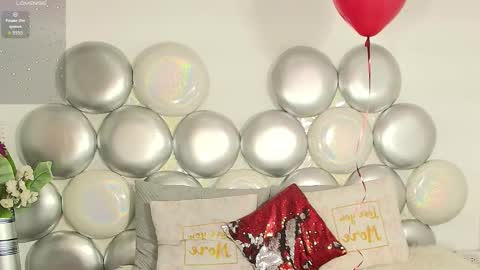 lia_valmont online show from 02.12.26