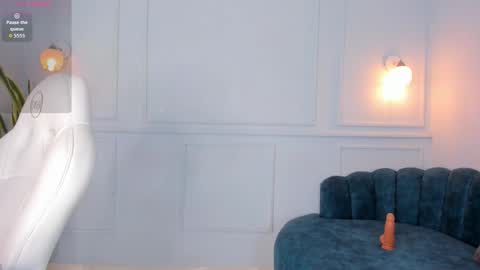 LIA  online show from 11.08.25