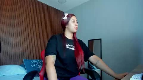 Snapshot of lia_violetta chatting on 12.02.25 lia_violetta online show from 12.02.25