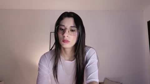 Lia  online show from 11.08.25