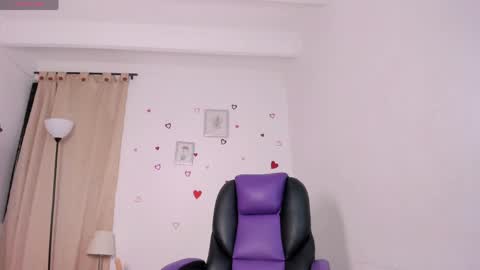liaa moretzz online show from 04.25.26