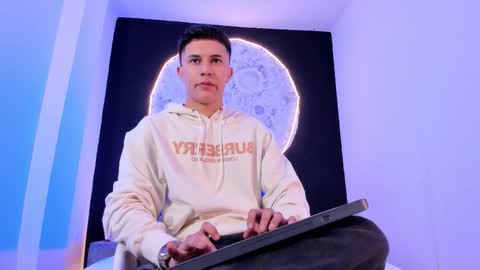 Liam Smith online show from 10.25.25