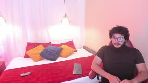 Lia Bell online show from 07.06.26
