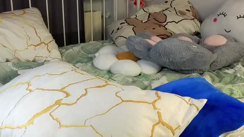 Lia  online show from 12.11.24