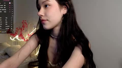 Lia  online show from 11.20.25