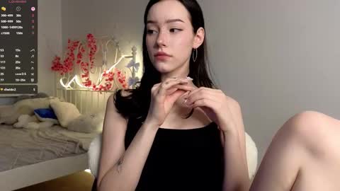 Lia  online show from 02.13.26