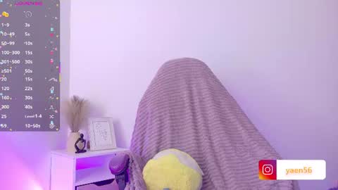 Snapshot of liah__19 chatting on 06.26.26 liah__19 online show from 06.26.26