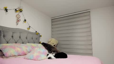 Lia  online show from 03.10.25