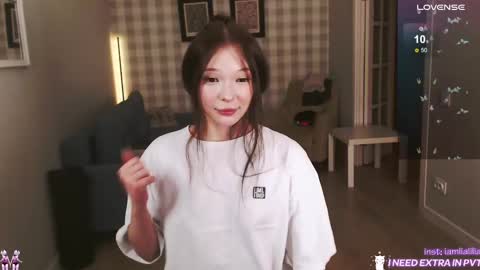 Snapshot of lialilia chatting on 03.12.25 lialilia online show from 03.12.25