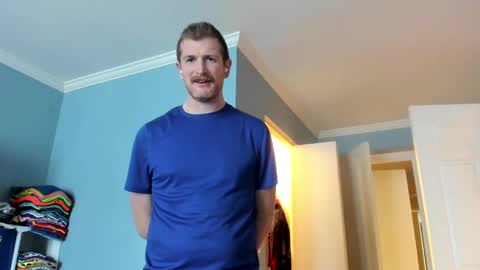 Snapshot of liam_1985 chatting on 02.06.25 Liam online show from 02.06.25